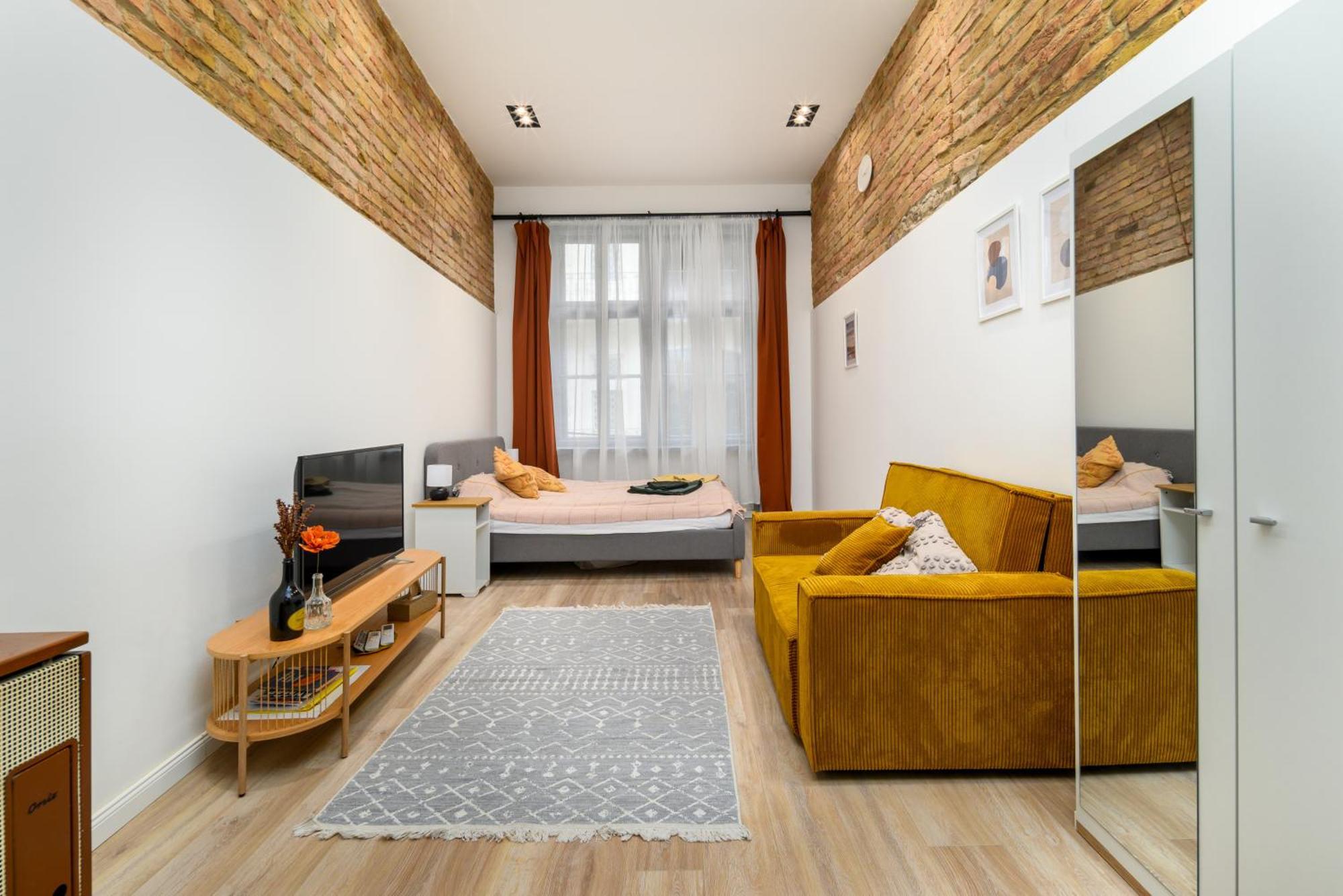 Downtown Apartment 2 Minutes From Opera House Budapest Exterior photo
